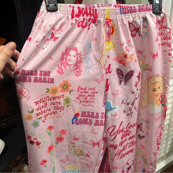 Dolly Parton Quote Print Pajama Set Size Small and Medium NWOT - Picture 9 of 11